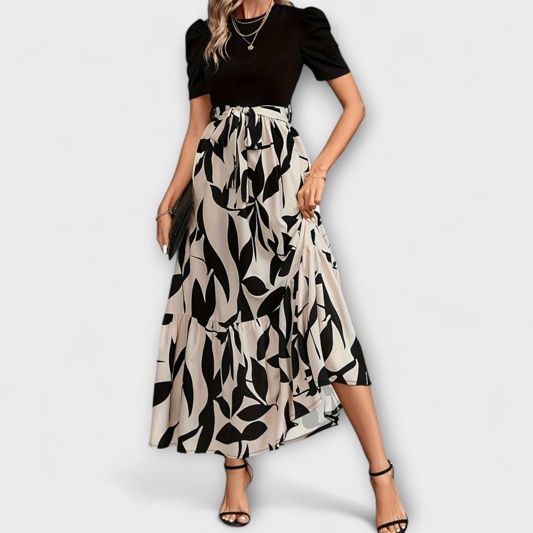 Luna - Zomerjurk met bloemenprint en ronde hals