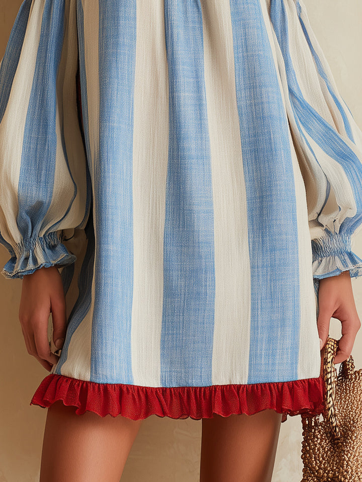 Ondine | Mini Gestreepte Blauwe en Witte Jurk met Ontblote Schouders en Contrasterende Zoom