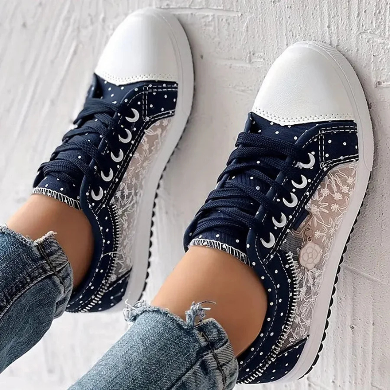 CARO | ELEGANTE DAMEN-SNEAKER MET FLORELE DETAILS