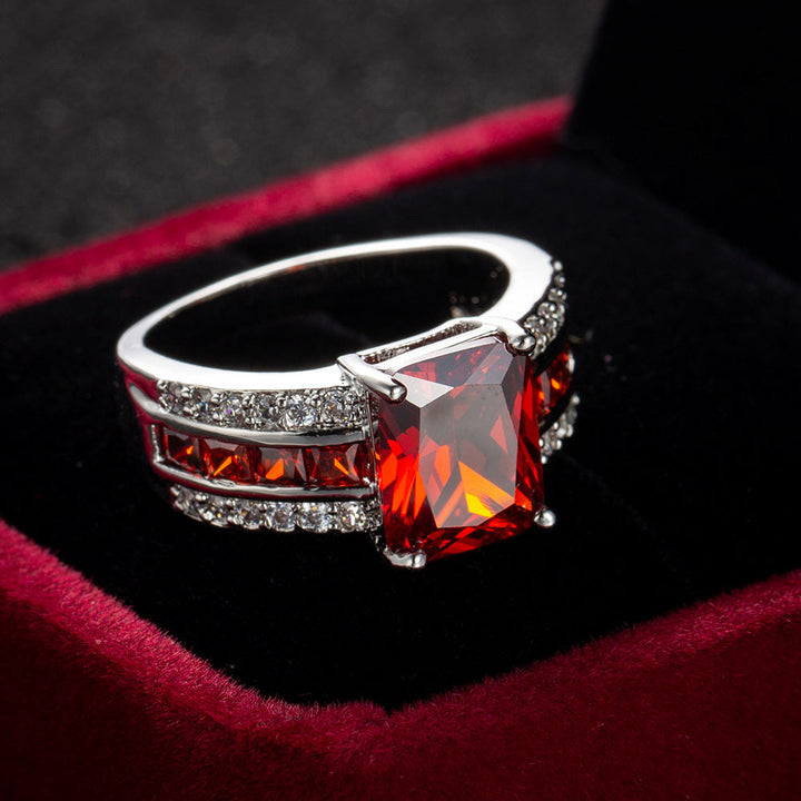 Zilveren Ring met Robijn in Gesplitst Bandontwerp