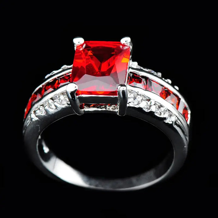 Zilveren Ring met Robijn in Gesplitst Bandontwerp