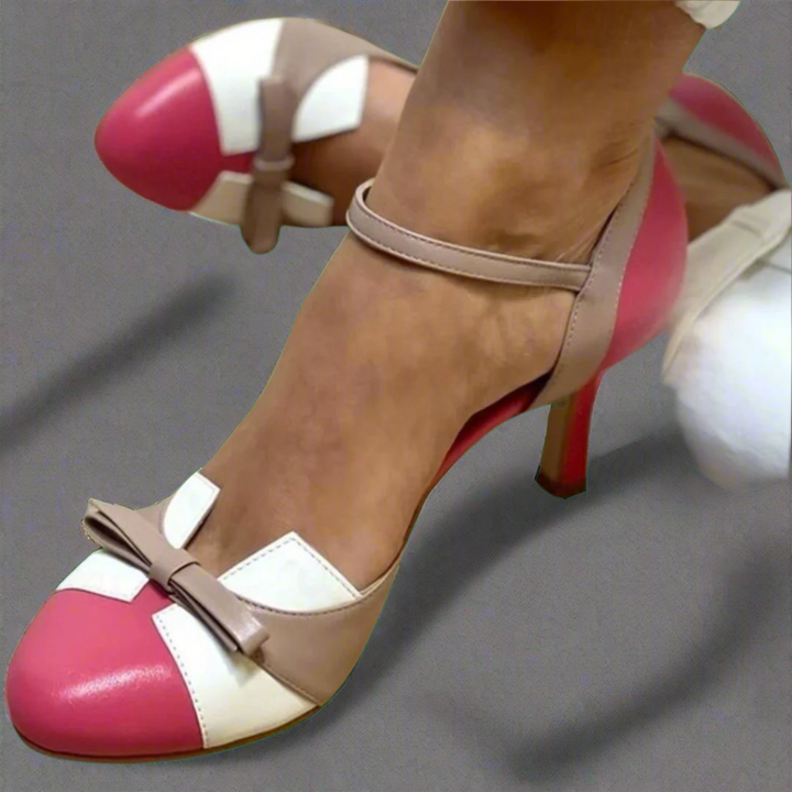 Bellarosa | Kleurrijke sandalen met knopen en bandjes, met ronde neus