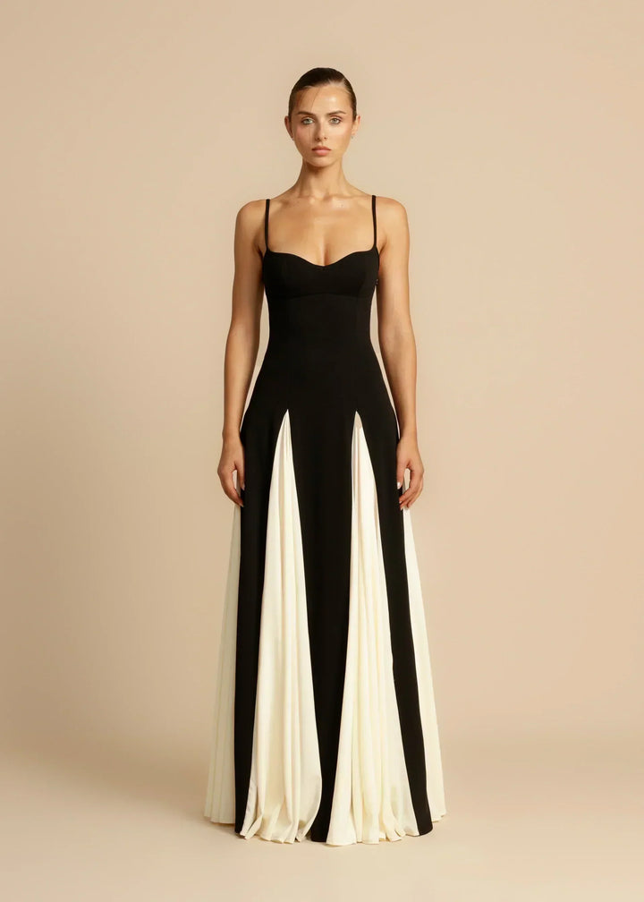 Oshrit™ | Elegante Maxi Jurk met Contrasterende Volants