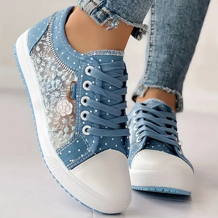 CARO | ELEGANTE DAMEN-SNEAKER MET FLORELE DETAILS
