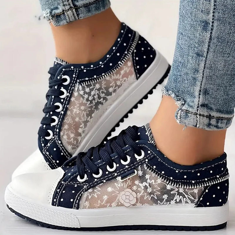 CARO | ELEGANTE DAMEN-SNEAKER MET FLORELE DETAILS