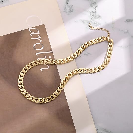 Verfijnde en massieve gouden ketting met Cubaanse schakels