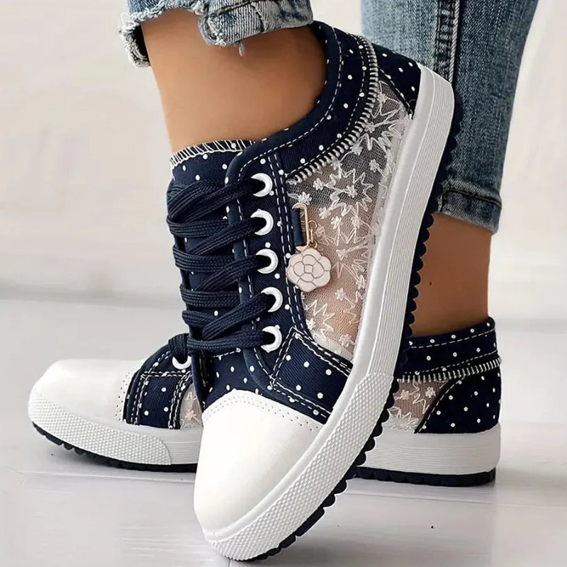 CARO | ELEGANTE DAMEN-SNEAKER MET FLORELE DETAILS