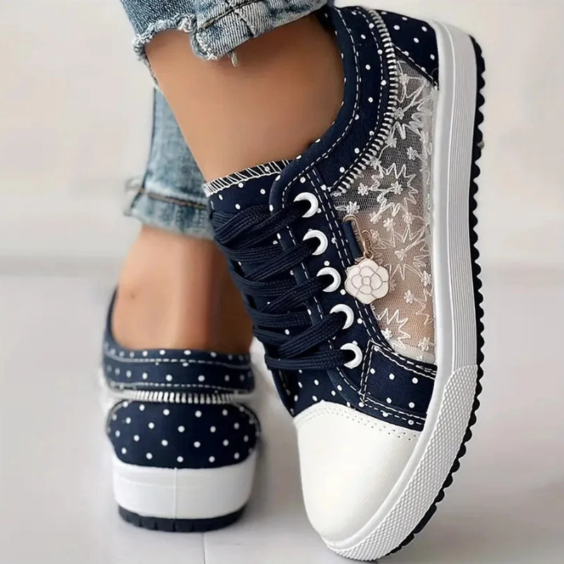 CARO | ELEGANTE DAMEN-SNEAKER MET FLORELE DETAILS