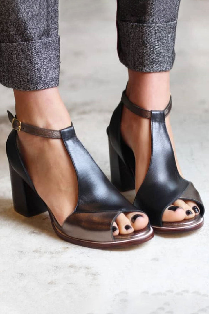 Nadaria | Peep-toe hakken in zwart patchwork