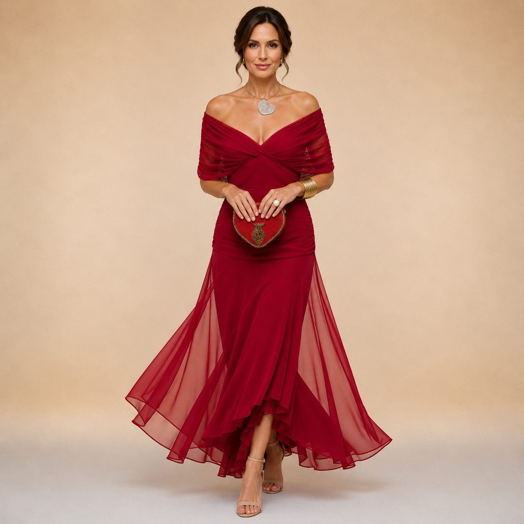 Emma | Asymmetrische lange jurk met gedrapeerde decolleté