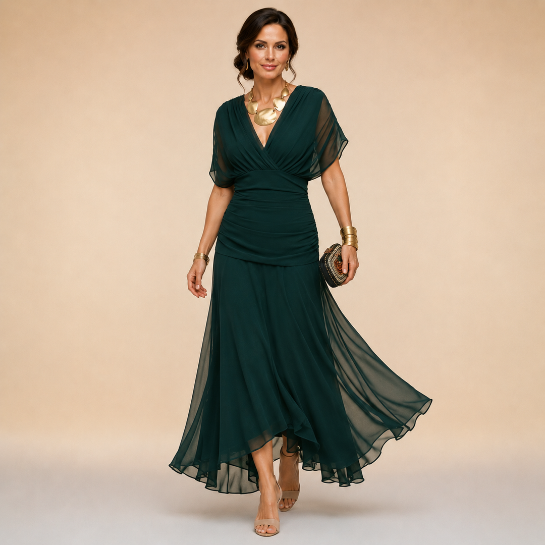 Emma | Asymmetrische lange jurk met gedrapeerde decolleté