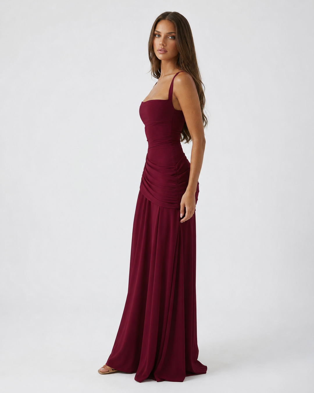 ENIE | Maxidress met Geraffineerde Hoekige Halslijn