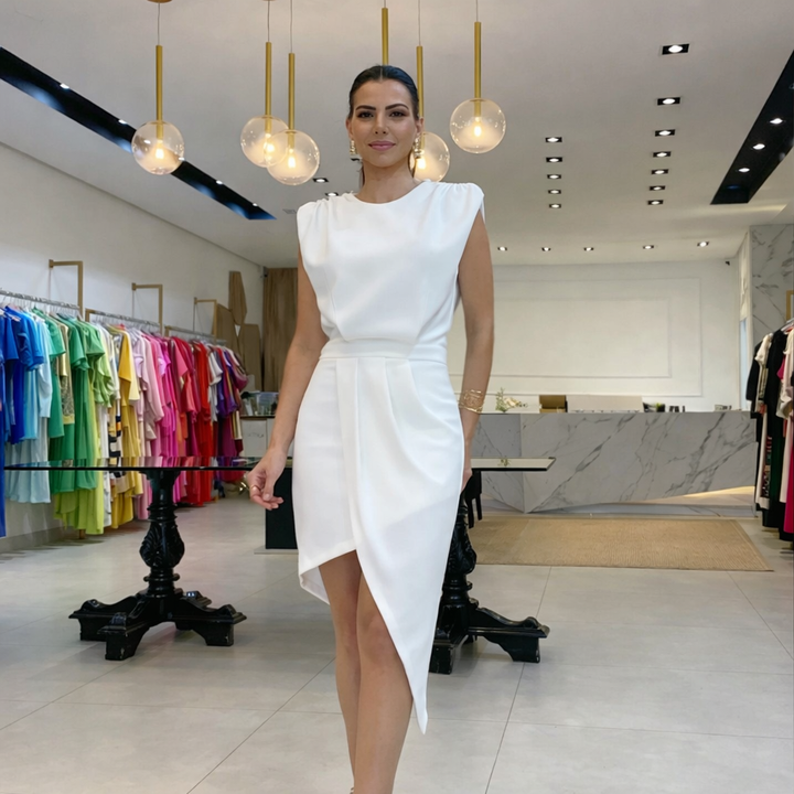 Alessia™ | Elegante jurk met gestructureerde asymmetrische lijn