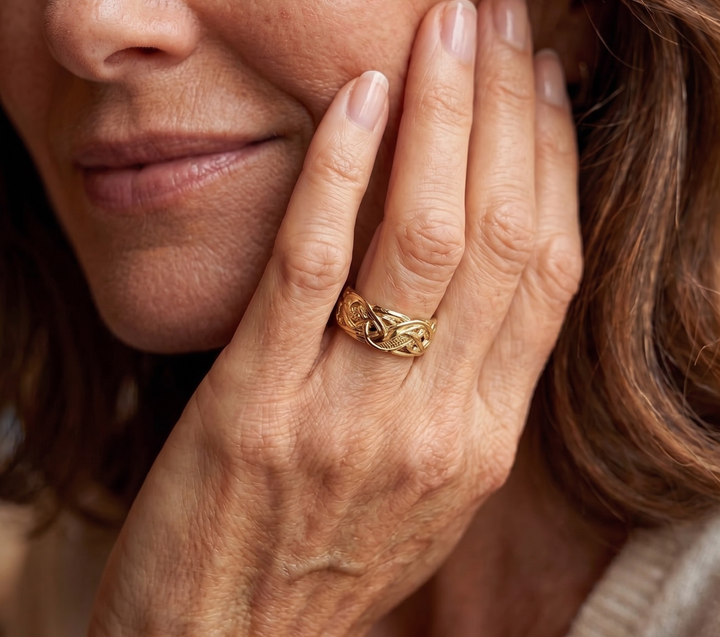 Flora Gegraveerde Ring