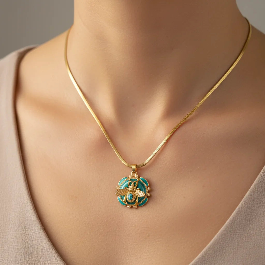 Chique Gouden Turquoise Bijenhanger Ketting