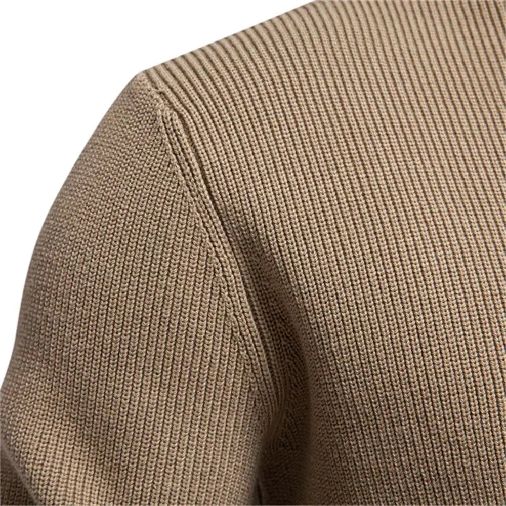 Konrad | Stijlvolle Heren Sweater met Knopontwerp