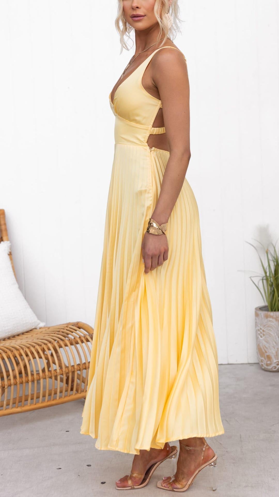 Malka™ | Maxi Plissé Jurk met V-hals