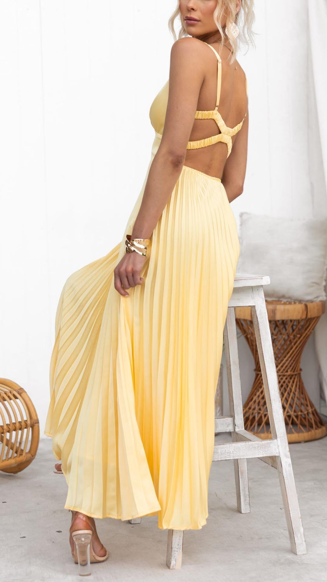 Malka™ | Maxi Plissé Jurk met V-hals