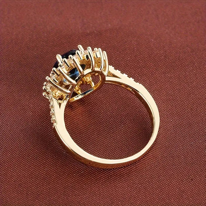 Halo Ring met Gouden Saffier