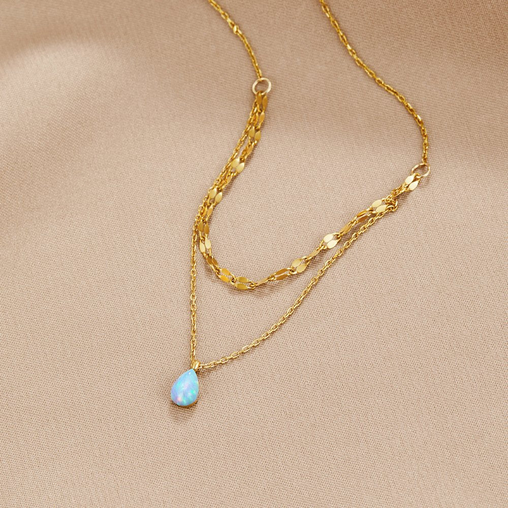 Gelaagde ketting met blauwe opaal druppel