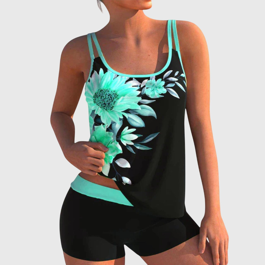 Flor – Bloemen tankini met short, effect platte buik