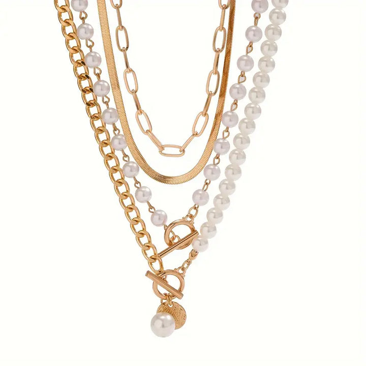 Vintage collier van parels en gouden kettingen