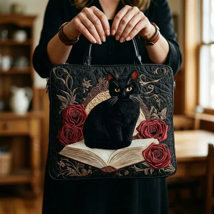 Handgemaakte gewatteerde tas – Zwarte Kat op Boeken