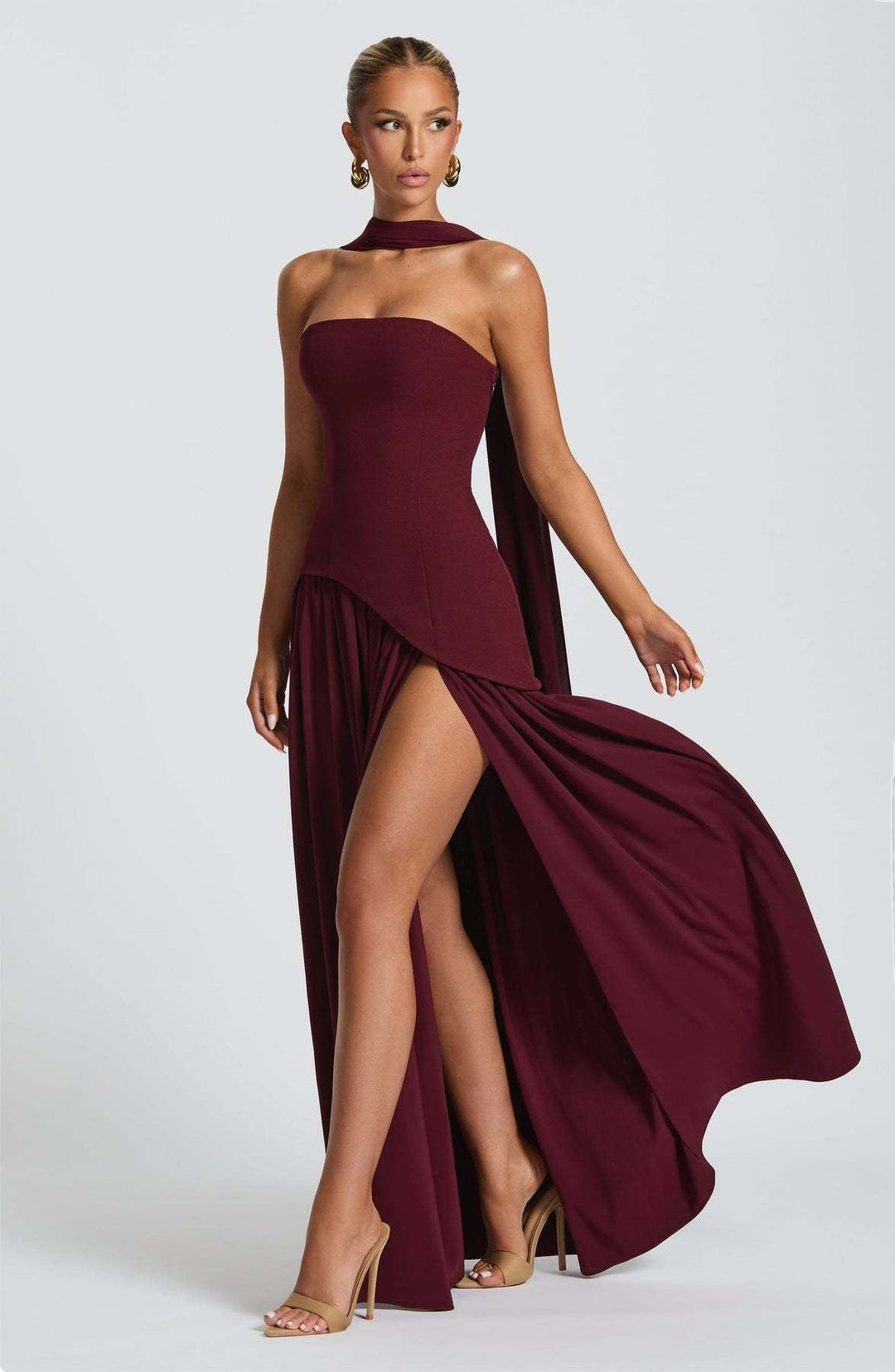 LINA | Strapless Maxidress met Hoge Split