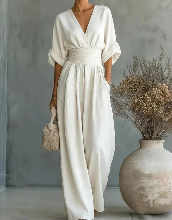 Daniela - Elegante mono met V-hals en brede pijpen
